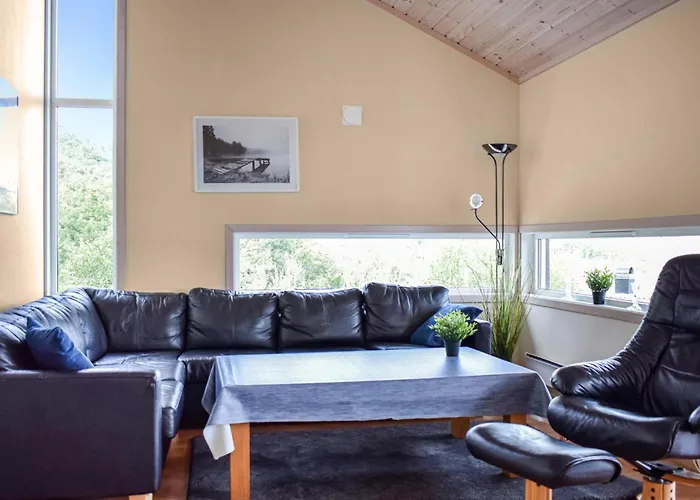 Stunning In With Sauna * Nedstrand
